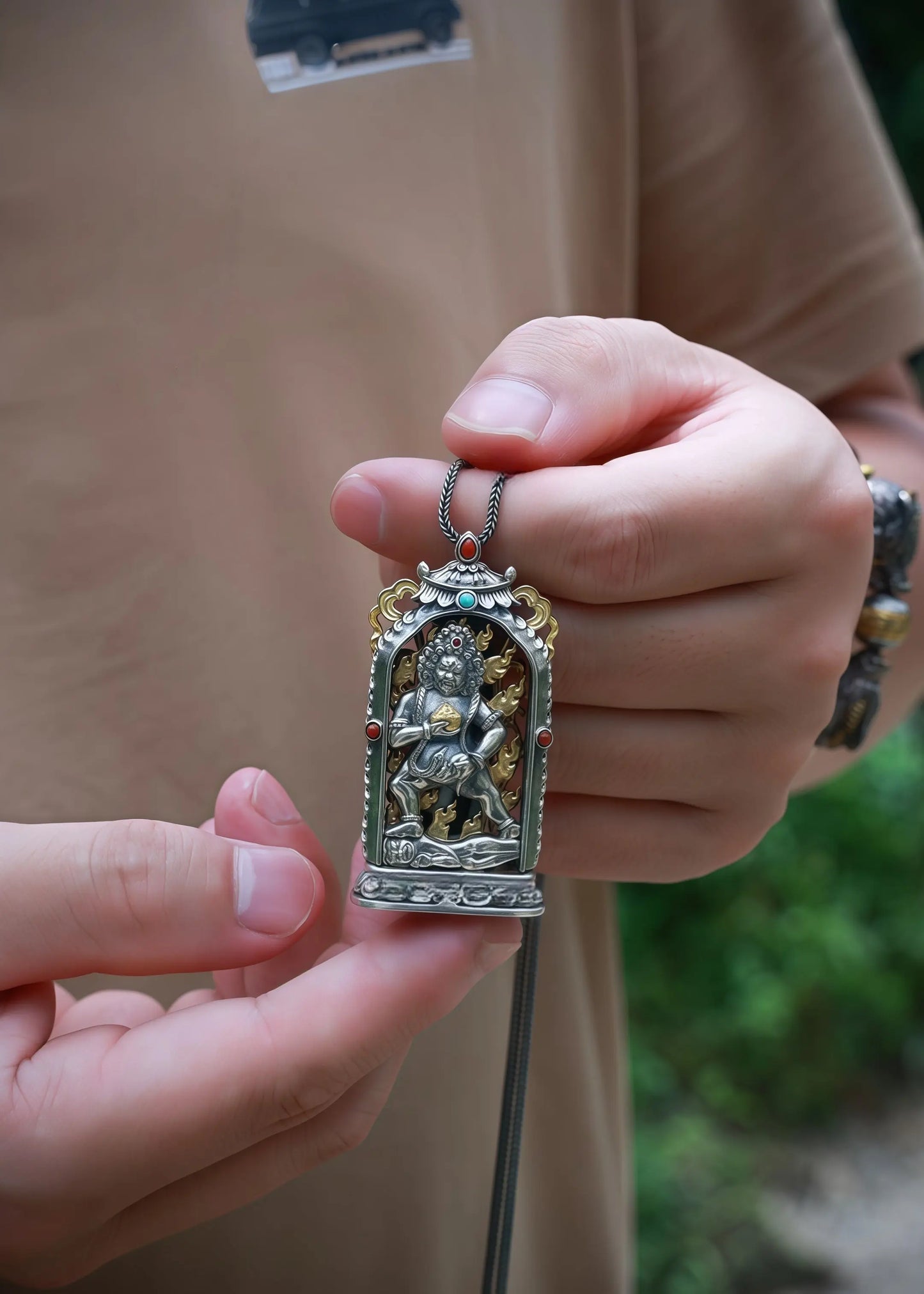 Buddha Trace Black Wealth God Heavenly Pearl Pendant Buddha Trace