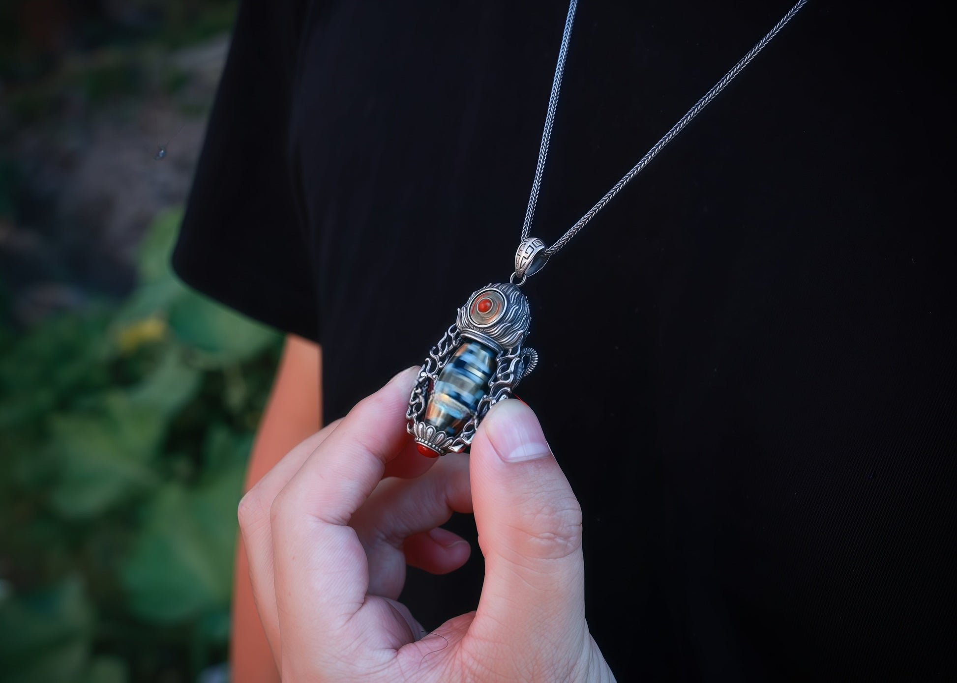 Buddha Trace roc black orchid blue DZI pendant Buddha Trace