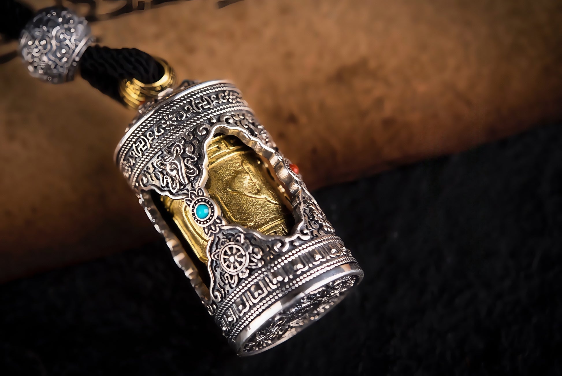 Buddha Trace six-character mantra pendant Buddha Trace