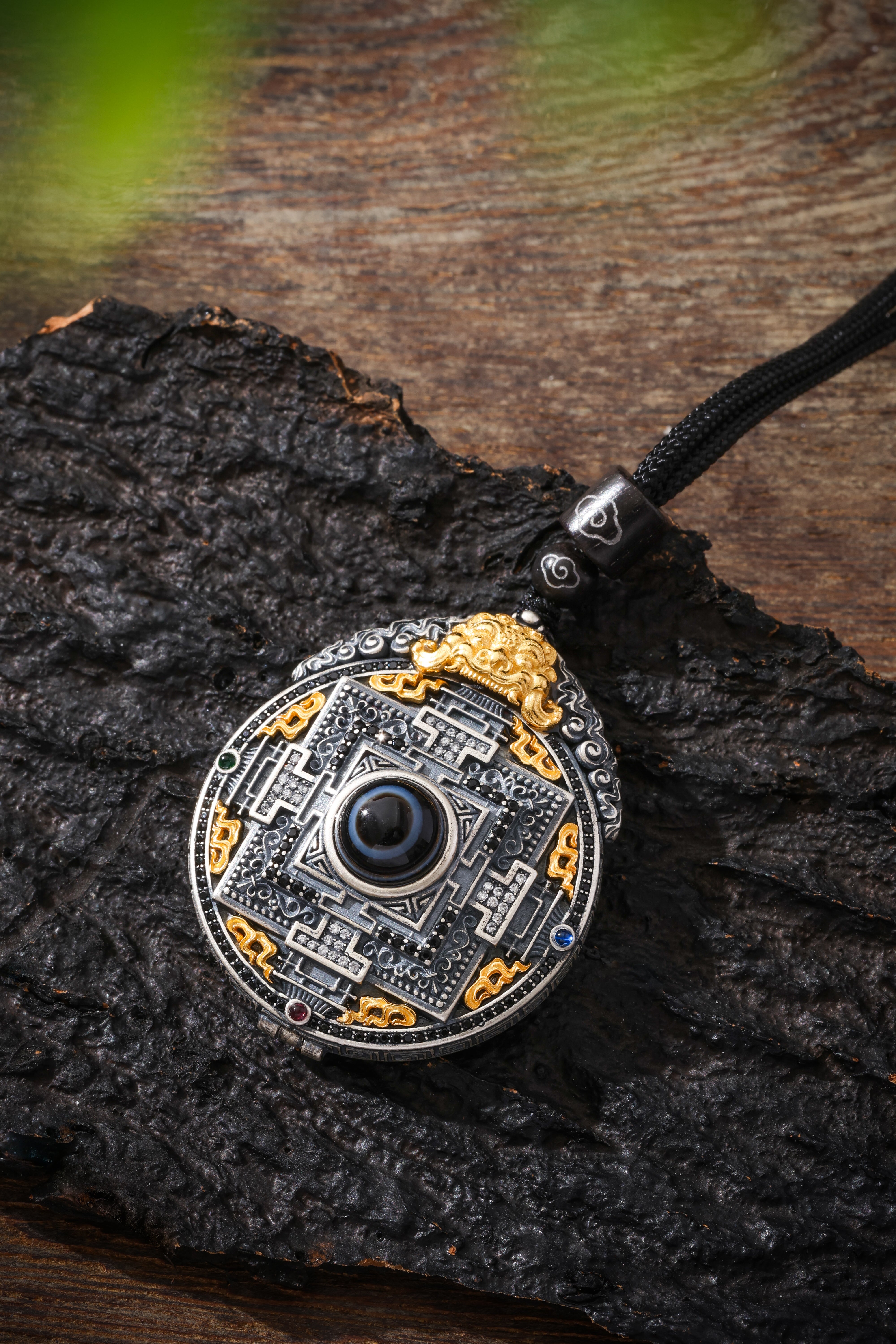 Buddha Trace Tibetan Mandala Dzi Gawu Pendant Buddha Trace