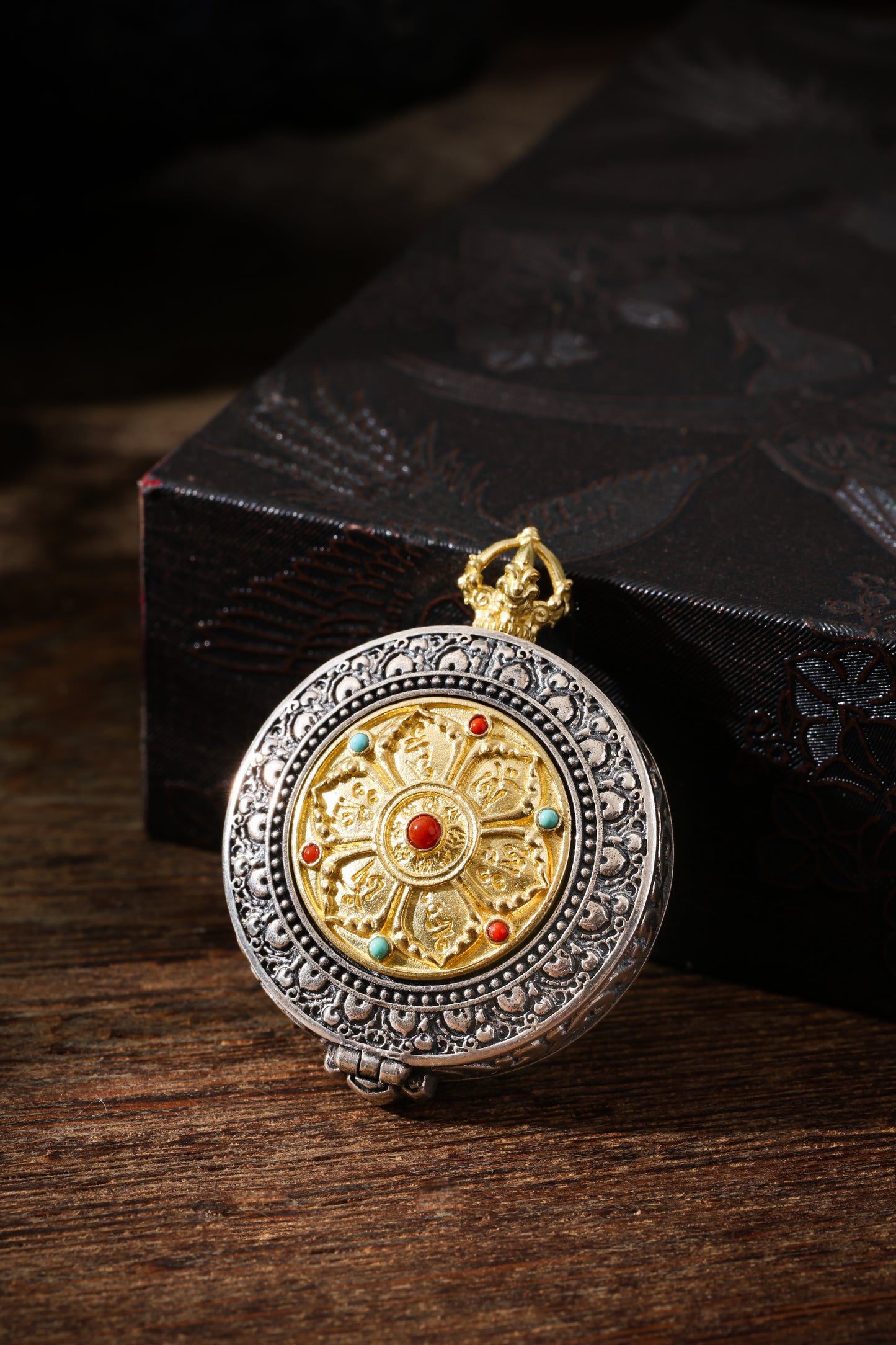 Buddha Trace Six-Syllable Mantra Gawu Pendant Buddha Trace